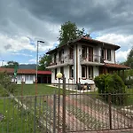 падалото Villa