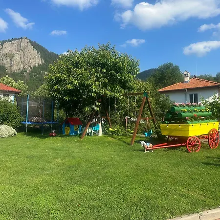 Villa падалото Smolyan